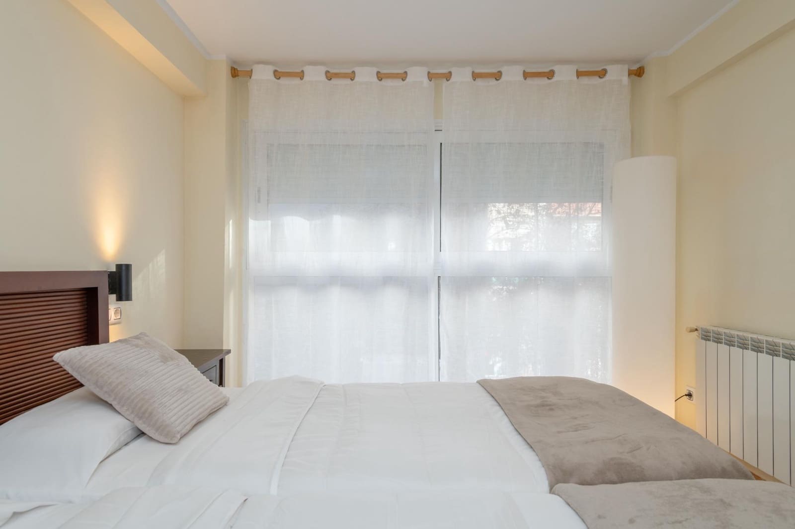 2 bedroom Apartment for rent in Girona city - € 1,500 (Ref: 9483975)