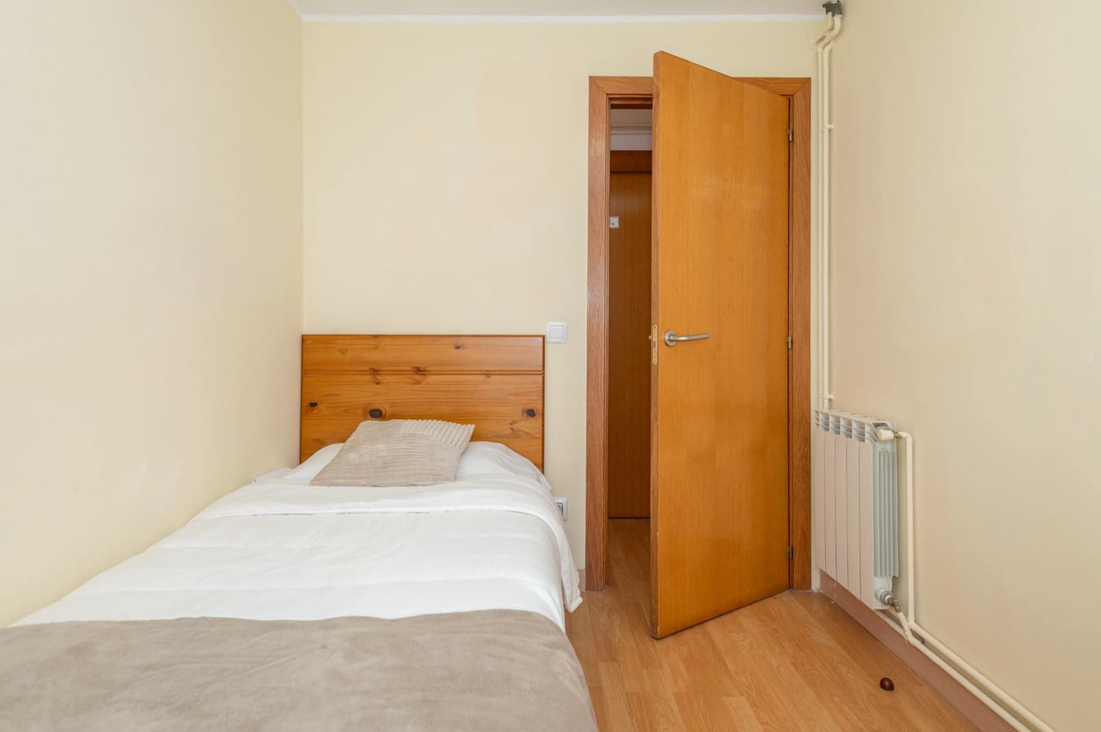 2 bedroom Apartment for rent in Girona city - € 1,500 (Ref: 9483975)