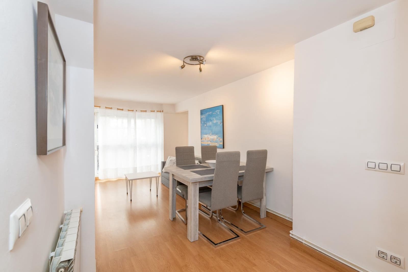 2 bedroom Apartment for rent in Girona city - € 1,500 (Ref: 9483975)