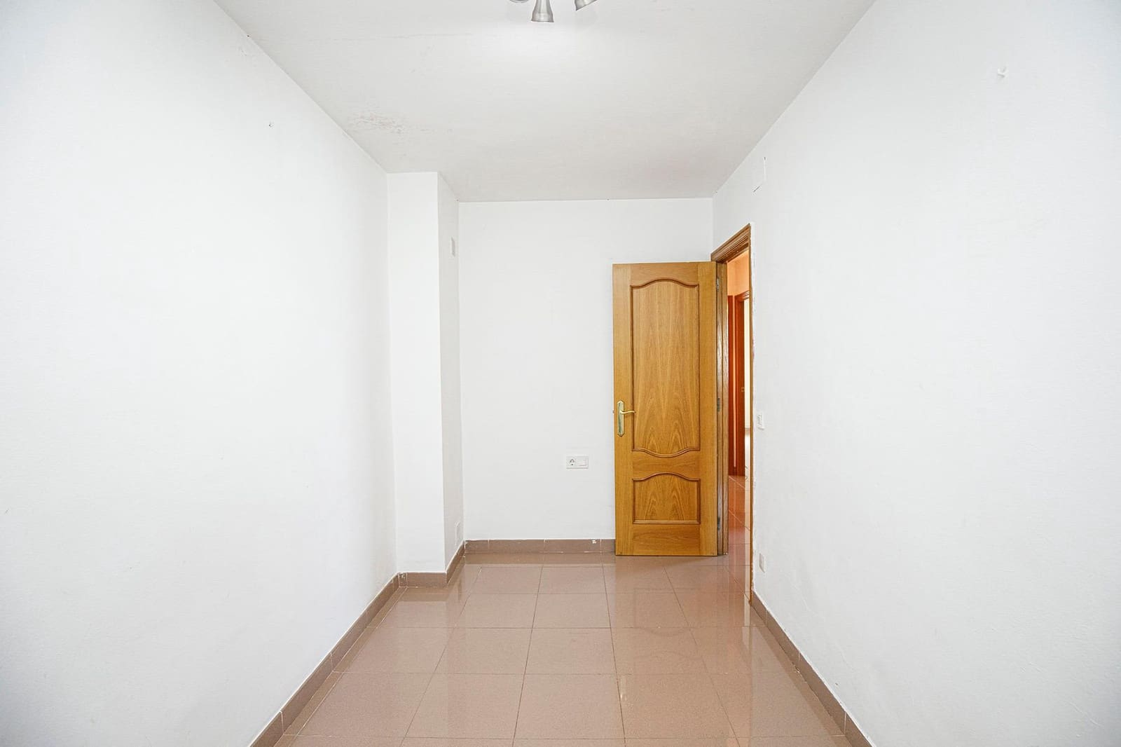 4 soveværelse Byhus til salg i Salt med garage - € 287.200 (Ref: 9483976)