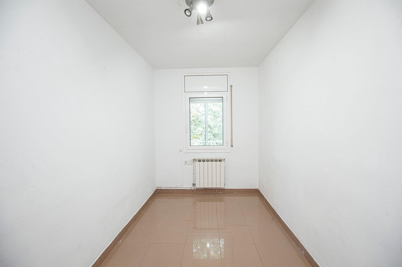 4 soveværelse Byhus til salg i Salt med garage - € 287.200 (Ref: 9483976)