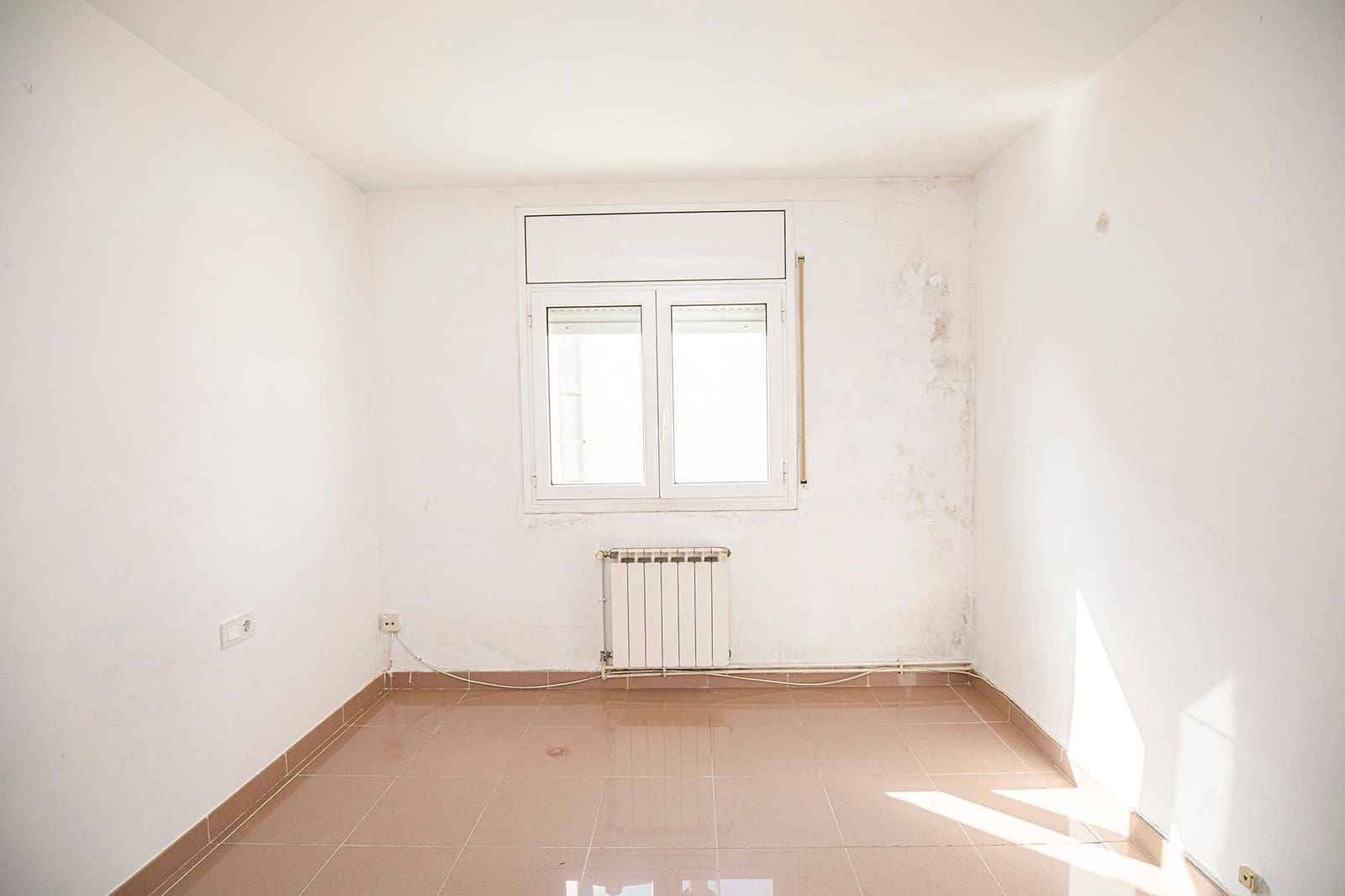 4 soveværelse Byhus til salg i Salt med garage - € 287.200 (Ref: 9483976)