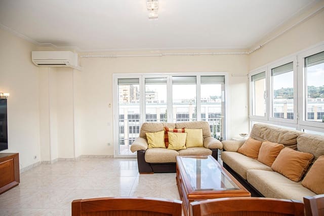 4 makuuhuone Kattohuoneisto myytävänä paikassa Girona kaupunki - 440 000 € (Ref: 9483977)