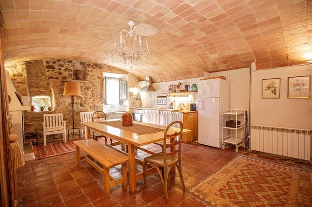 3 bedroom Townhouse for rent in Pals - € 1,600 (Ref: 9483978)