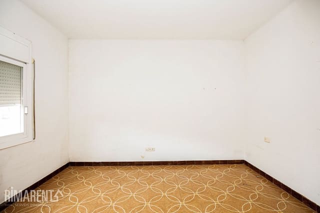 4 Zimmer Villa zu verkaufen in Salt mit Garage - 620.000 € (Ref: 9483979)