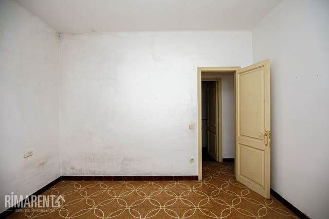 4 Zimmer Villa zu verkaufen in Salt mit Garage - 620.000 € (Ref: 9483979)