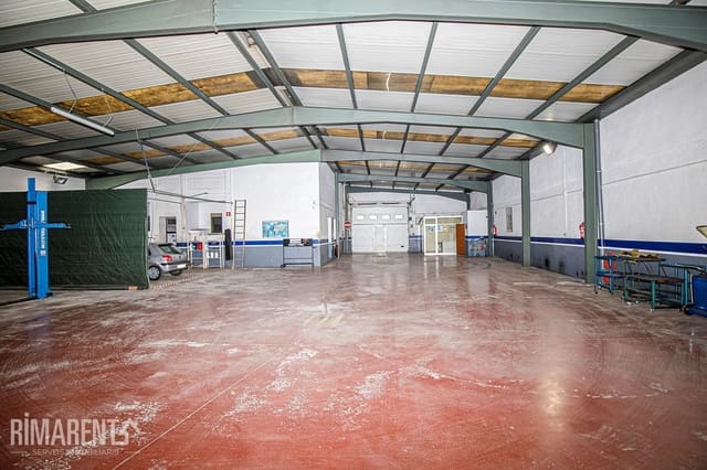 4 Zimmer Villa zu verkaufen in Salt mit Garage - 620.000 € (Ref: 9483979)