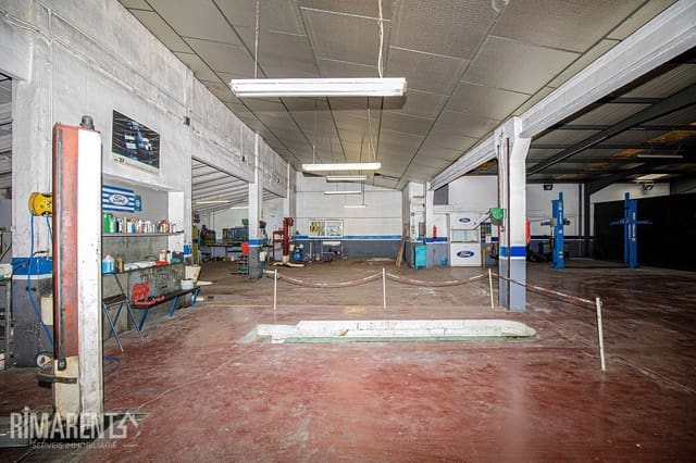 4 Zimmer Villa zu verkaufen in Salt mit Garage - 620.000 € (Ref: 9483979)