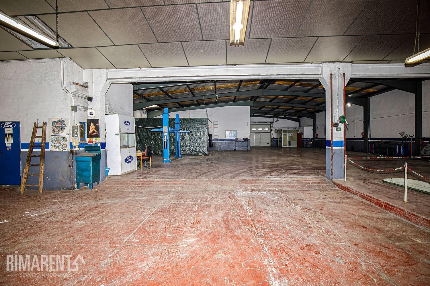 4 soveværelse Villa til salg i Salt med garage - € 620.000 (Ref: 9483979)