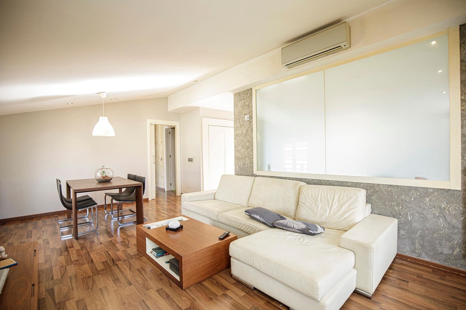 6 chambre Villa/Maison à vendre à Quart avec piscine garage - 675 000 € (Ref: 9483980)