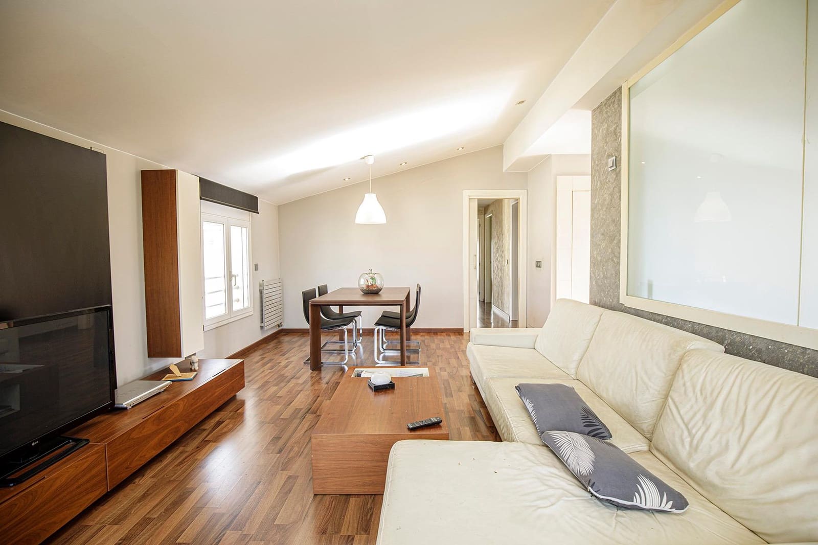 6 chambre Villa/Maison à vendre à Quart avec piscine garage - 675 000 € (Ref: 9483980)