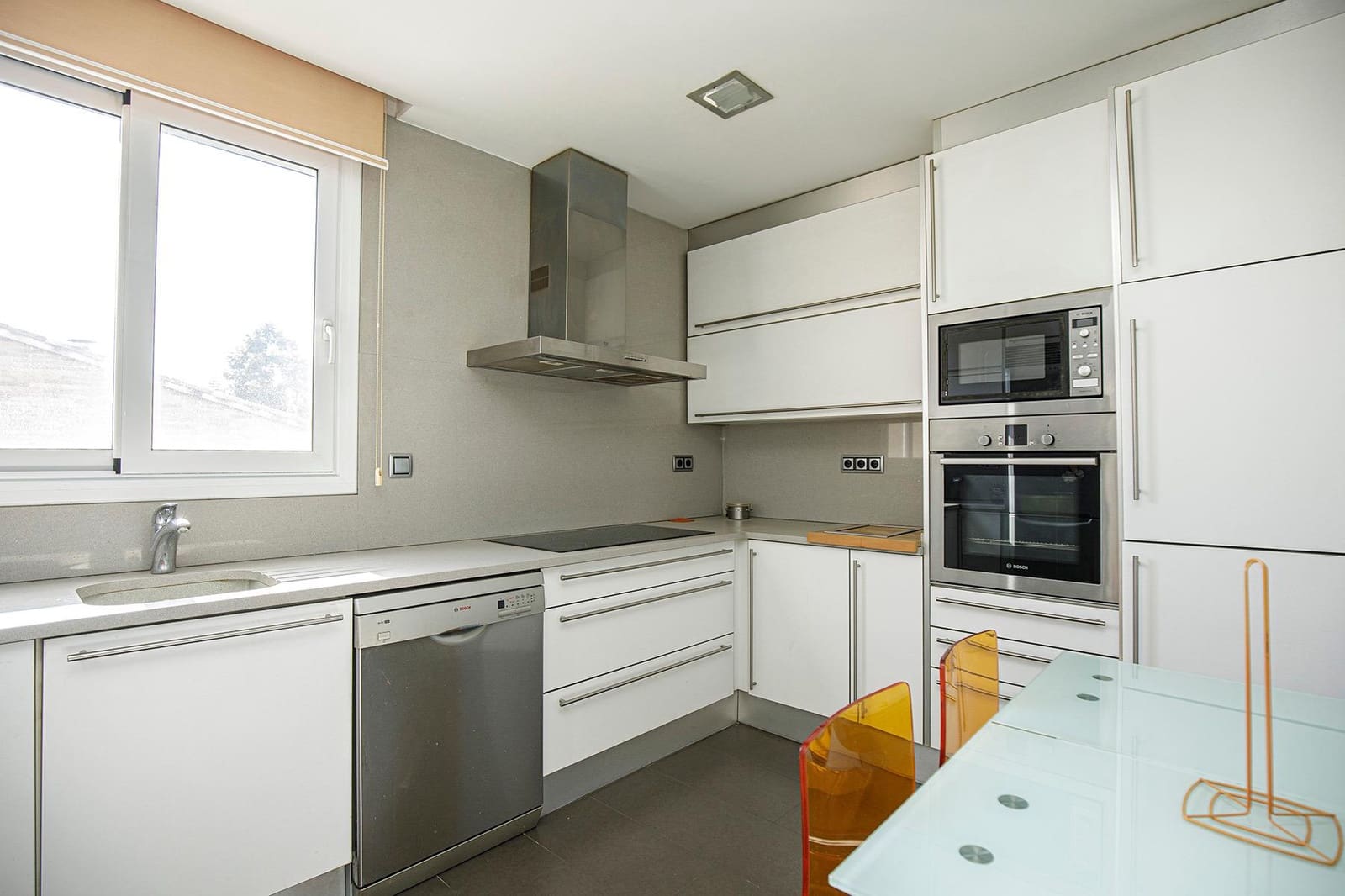 6 chambre Villa/Maison à vendre à Quart avec piscine garage - 675 000 € (Ref: 9483980)