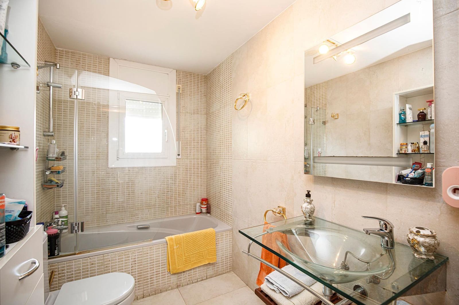 6 chambre Villa/Maison à vendre à Quart avec piscine garage - 675 000 € (Ref: 9483980)