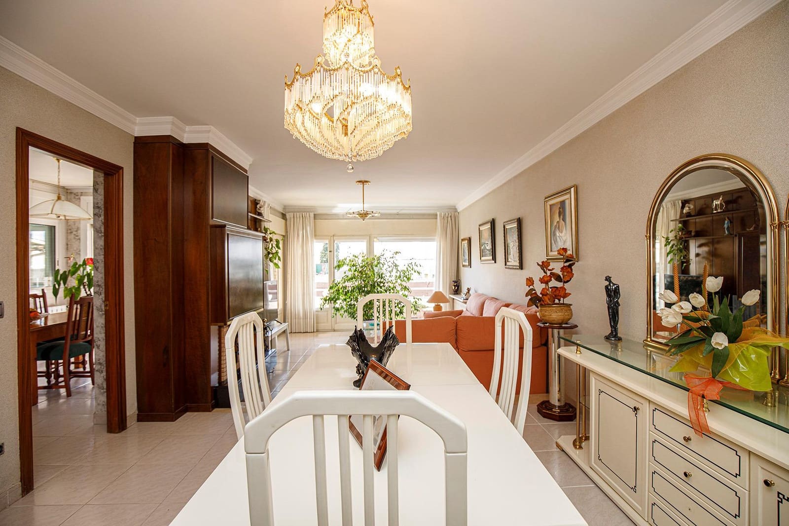 6 chambre Villa/Maison à vendre à Quart avec piscine garage - 675 000 € (Ref: 9483980)