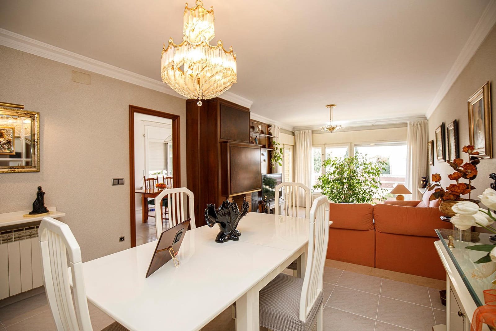 6 chambre Villa/Maison à vendre à Quart avec piscine garage - 675 000 € (Ref: 9483980)