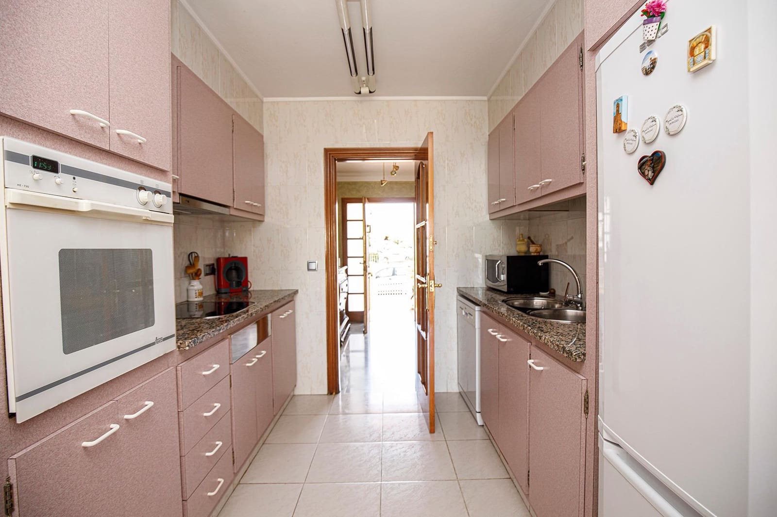 6 chambre Villa/Maison à vendre à Quart avec piscine garage - 675 000 € (Ref: 9483980)