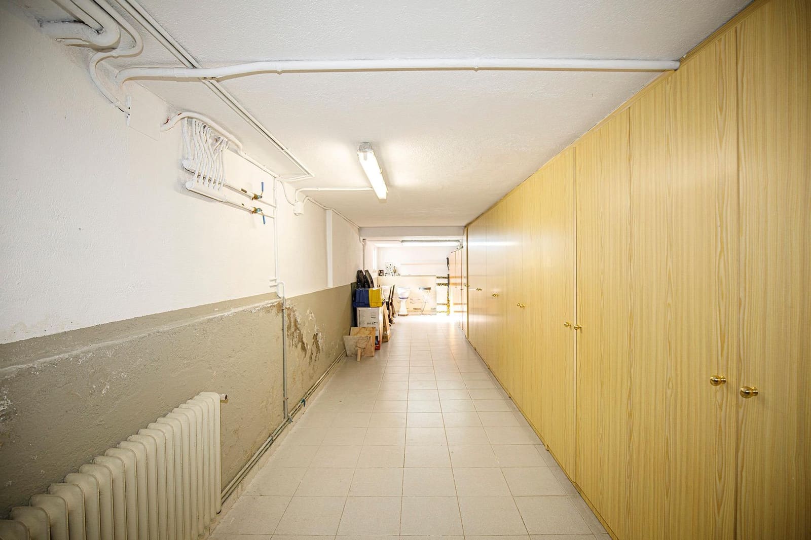 6 chambre Villa/Maison à vendre à Quart avec piscine garage - 675 000 € (Ref: 9483980)