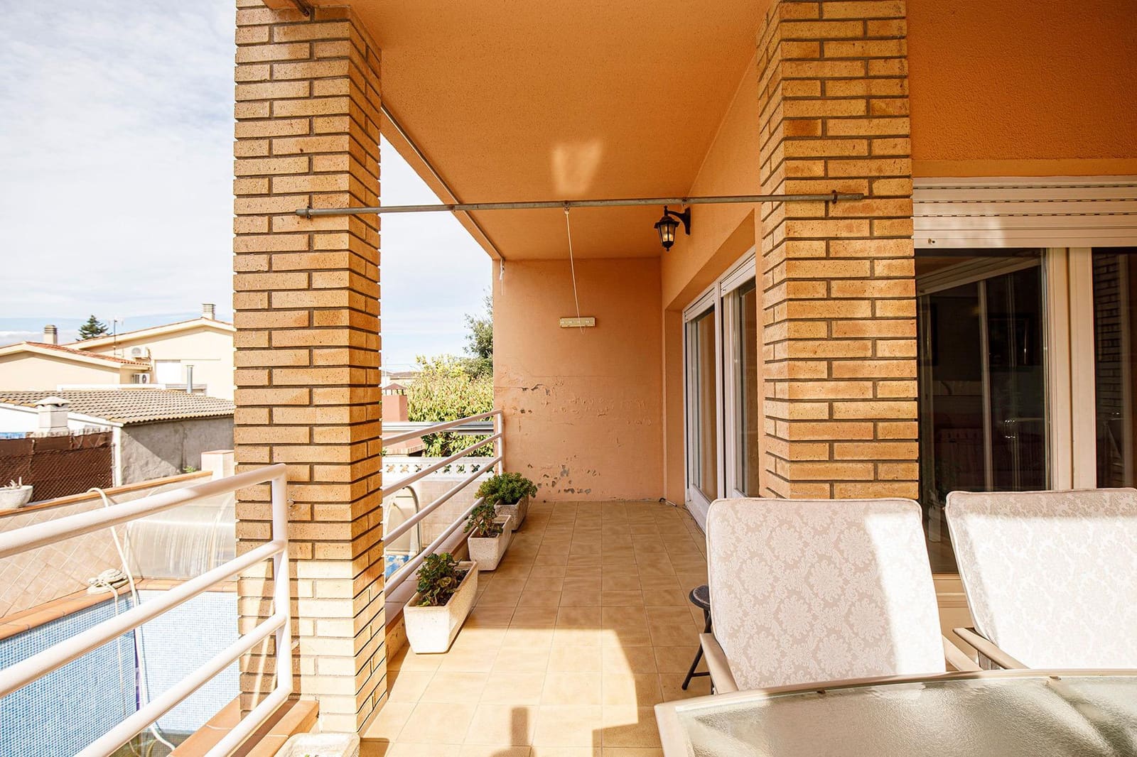 6 chambre Villa/Maison à vendre à Quart avec piscine garage - 675 000 € (Ref: 9483980)