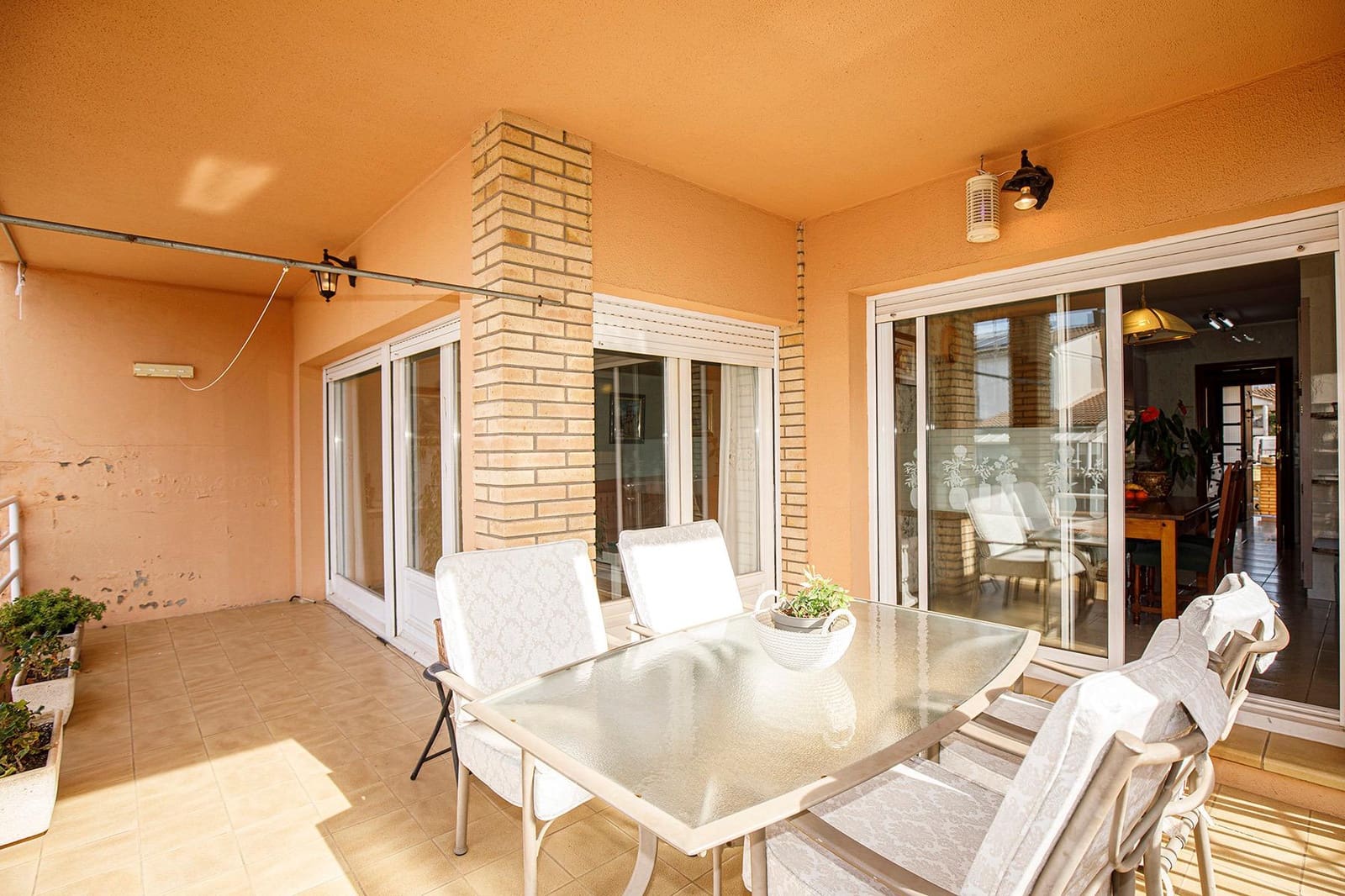 6 chambre Villa/Maison à vendre à Quart avec piscine garage - 675 000 € (Ref: 9483980)