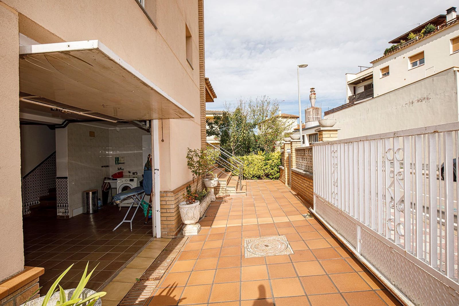 6 chambre Villa/Maison à vendre à Quart avec piscine garage - 675 000 € (Ref: 9483980)