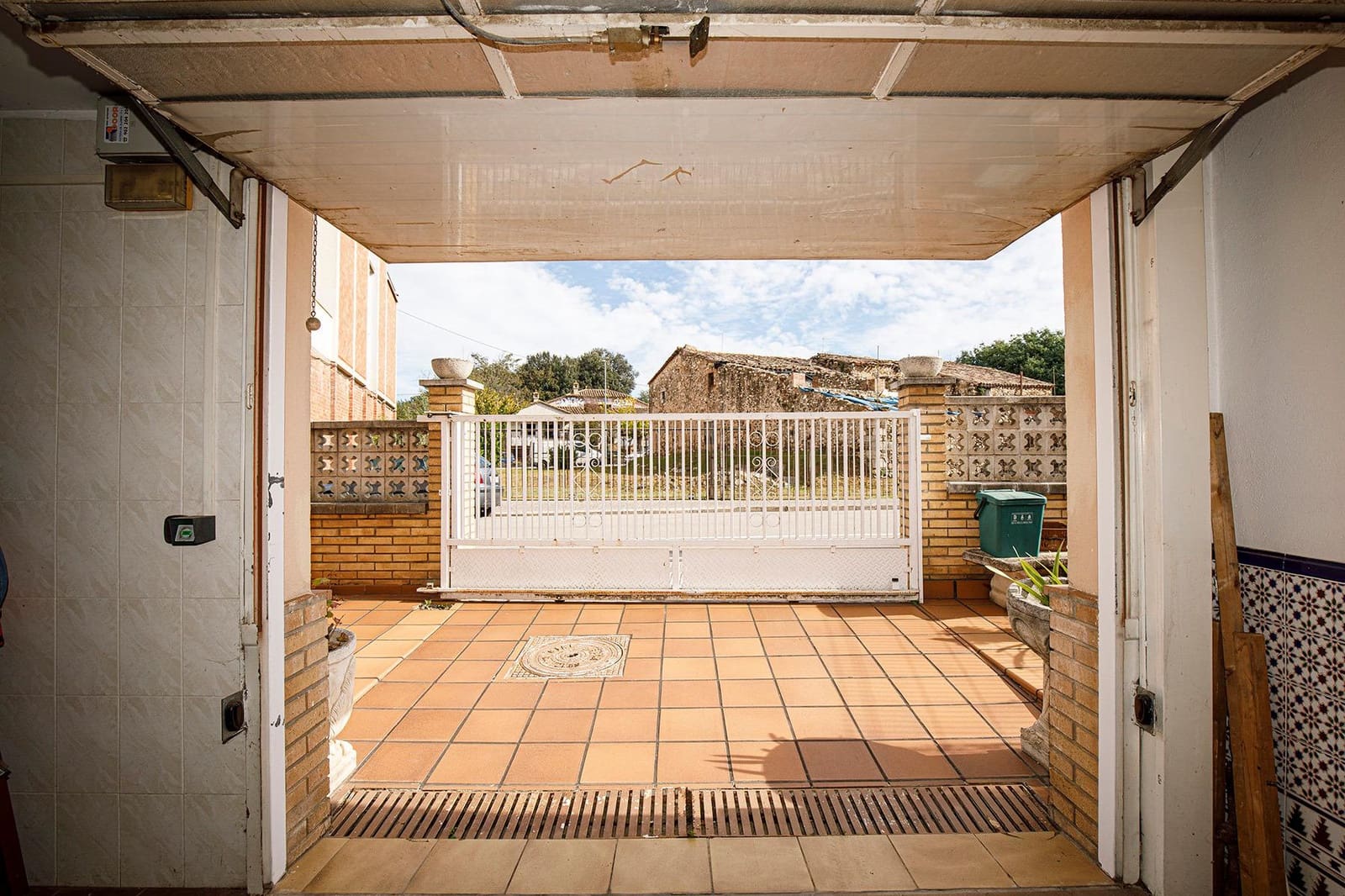 6 chambre Villa/Maison à vendre à Quart avec piscine garage - 675 000 € (Ref: 9483980)