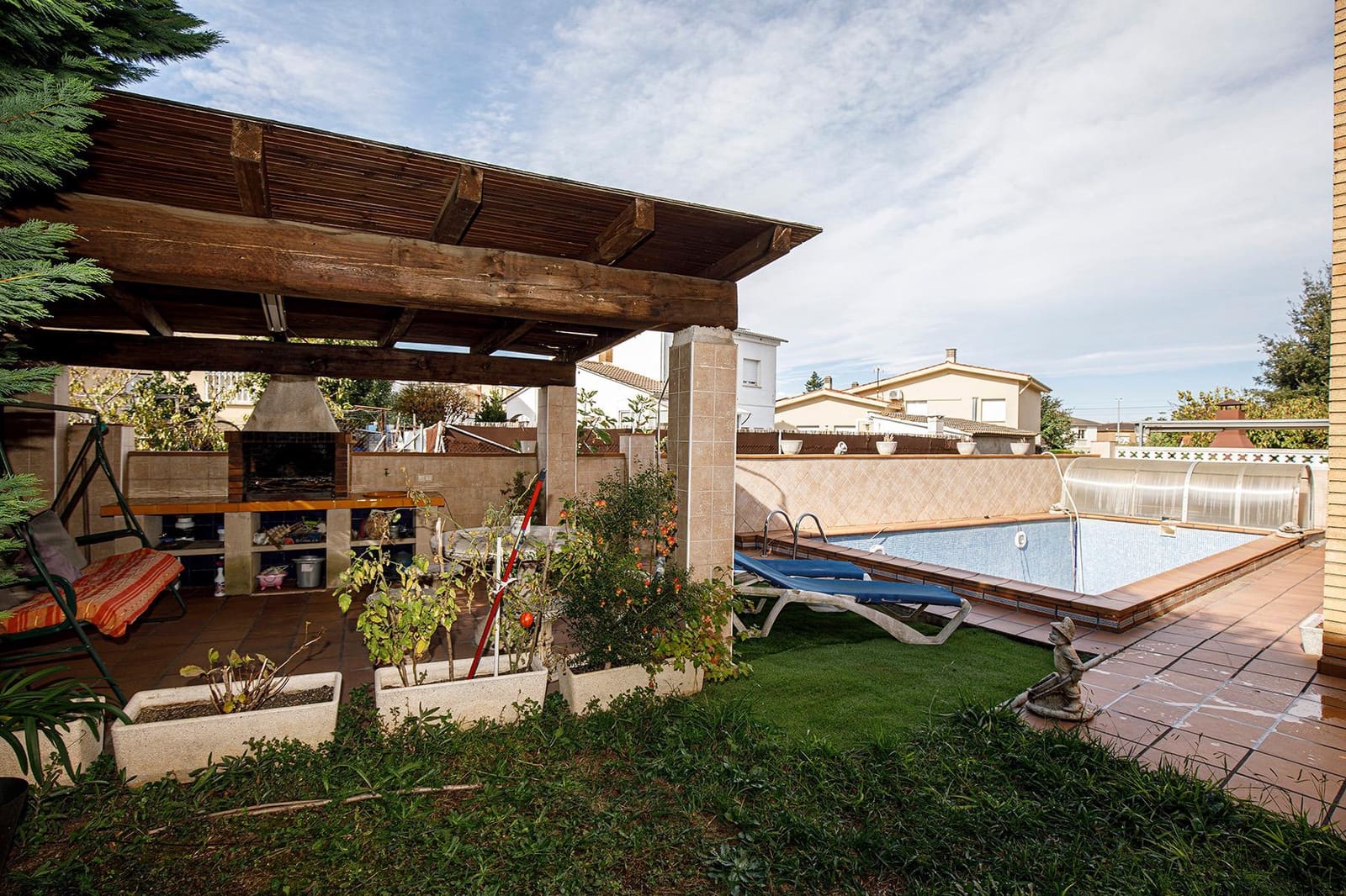 6 chambre Villa/Maison à vendre à Quart avec piscine garage - 675 000 € (Ref: 9483980)