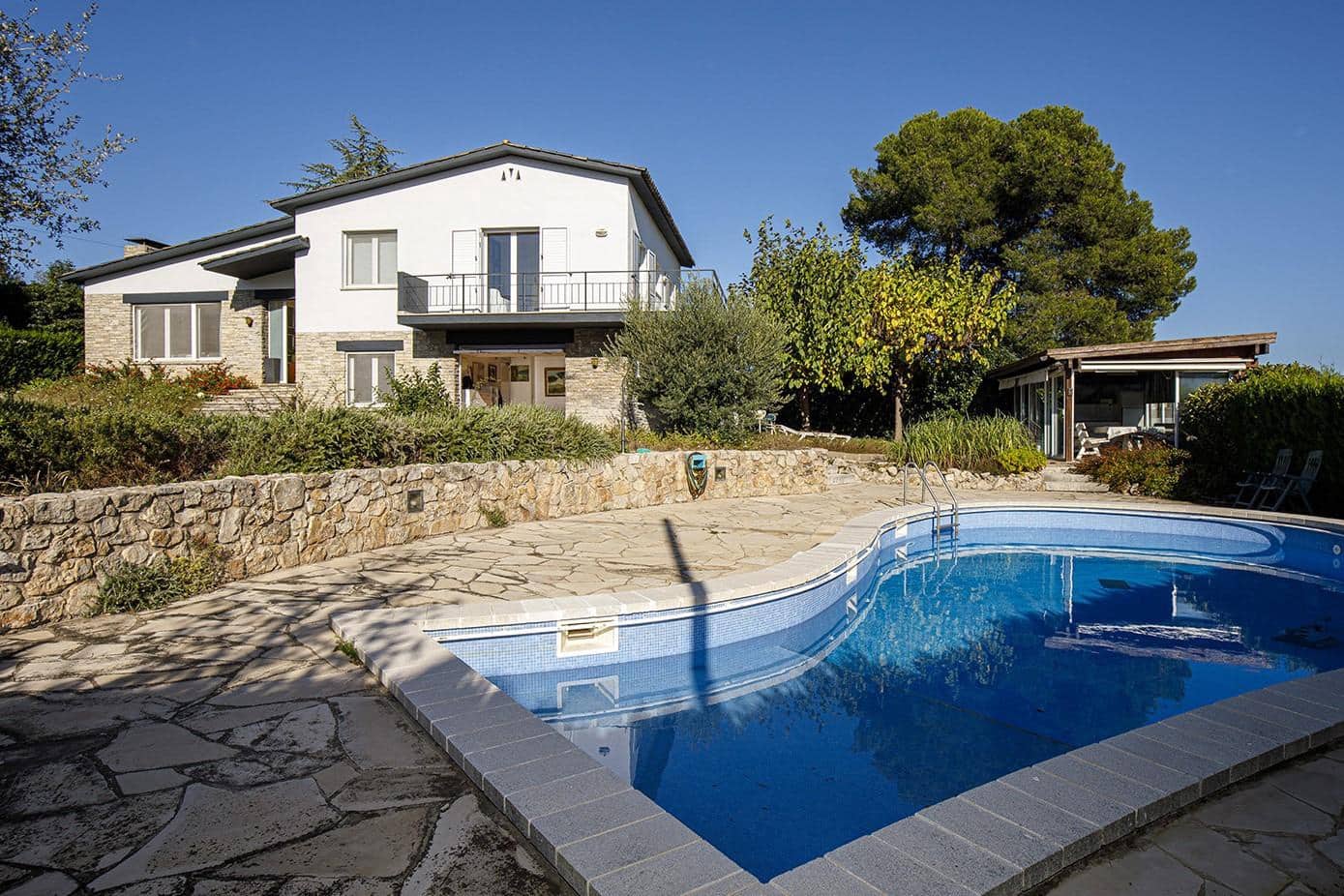 4 soverom Villa til salgs i Banyoles med svømmebasseng garasje - € 750 000 (Ref: 9483983)