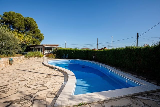 4 soveværelse Villa til salg i Banyoles med swimmingpool garage - € 750.000 (Ref: 9483983)