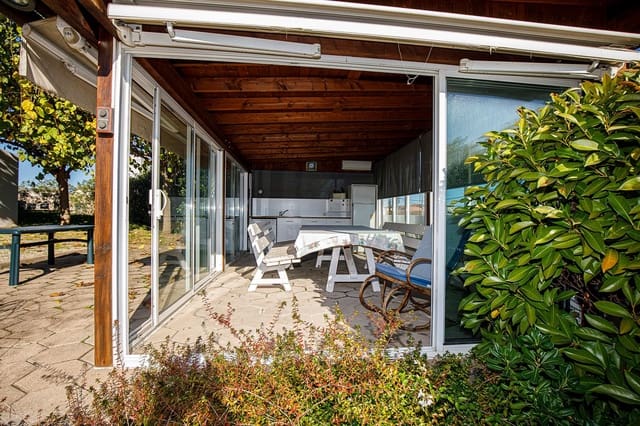 4 soveværelse Villa til salg i Banyoles med swimmingpool garage - € 750.000 (Ref: 9483983)