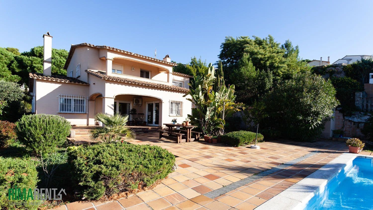 8 makuuhuone Huvila myytävänä paikassa Lloret de Mar mukana uima-altaan - 1 000 000 € (Ref: 9483986)