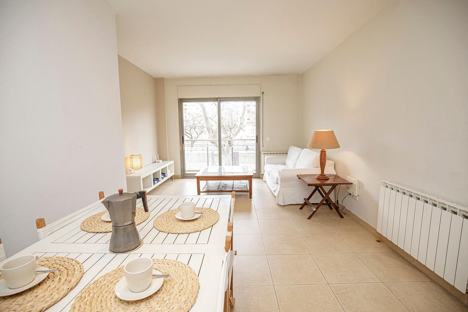 2 bedroom Apartment for rent in Girona city - € 1,600 (Ref: 9483988)