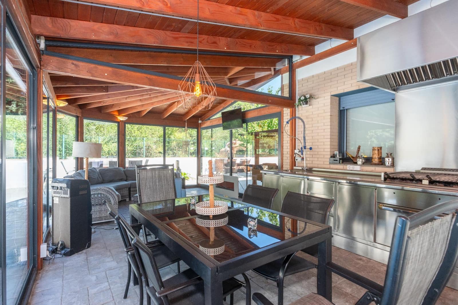 5 bedroom Villa for rent in Girona city with pool garage - € 5,000 (Ref: 9483989)