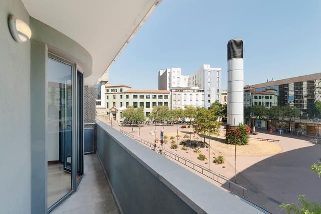 3 sypialnia Apartament do wynajęcia w Miasto Girona - 1 800 € (Ref: 9483990)