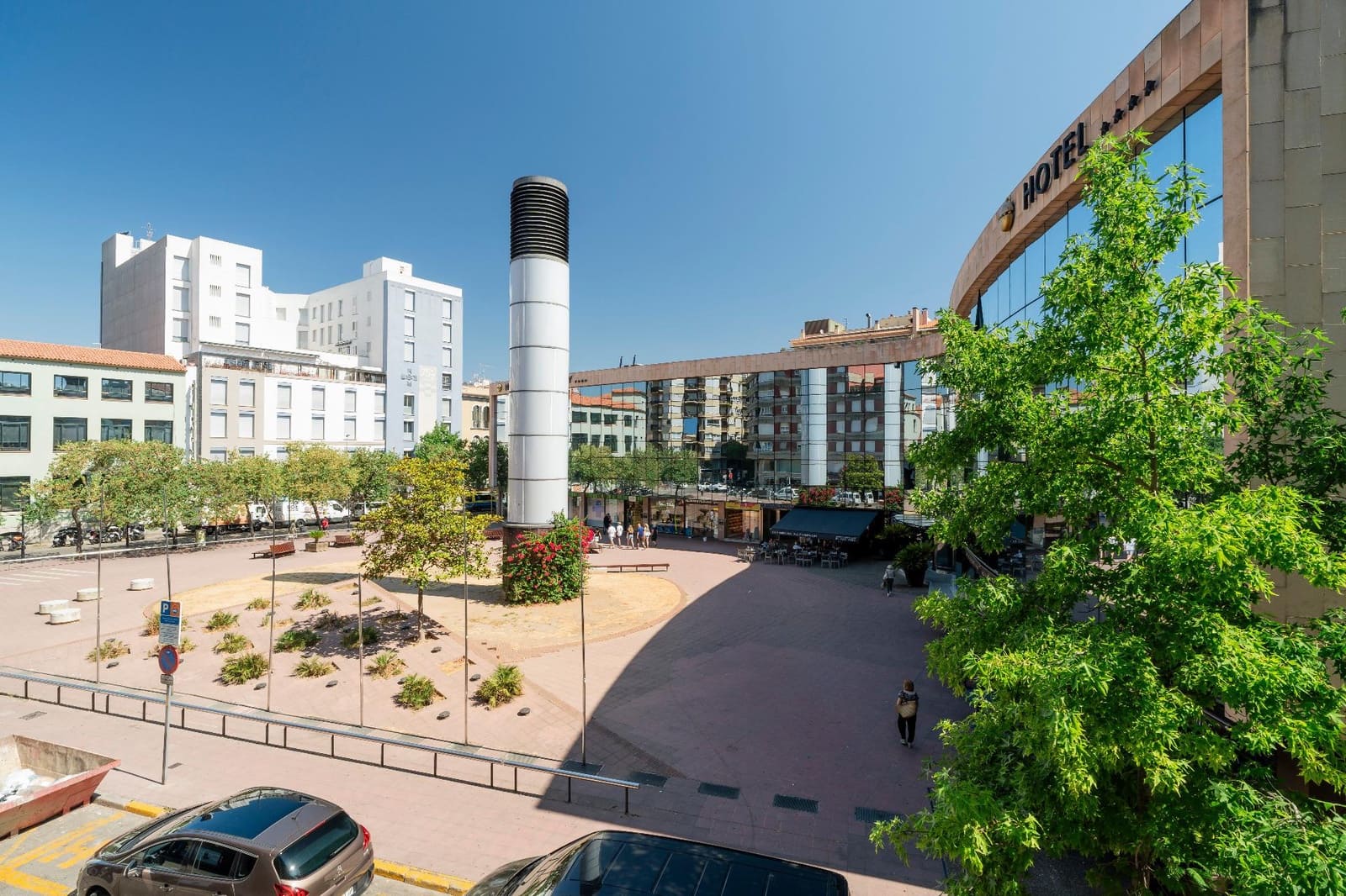 3 bedroom Apartment for rent in Girona city - € 1,800 (Ref: 9483990)