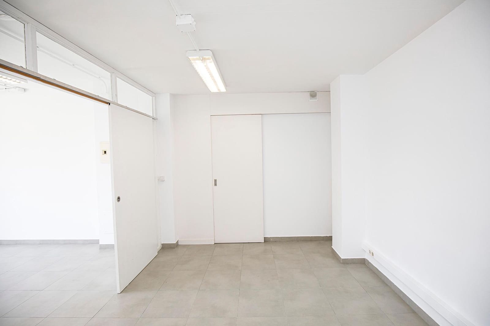 2 bedroom Commercial for rent in Fornells de la Selva - € 650 (Ref: 9483991)