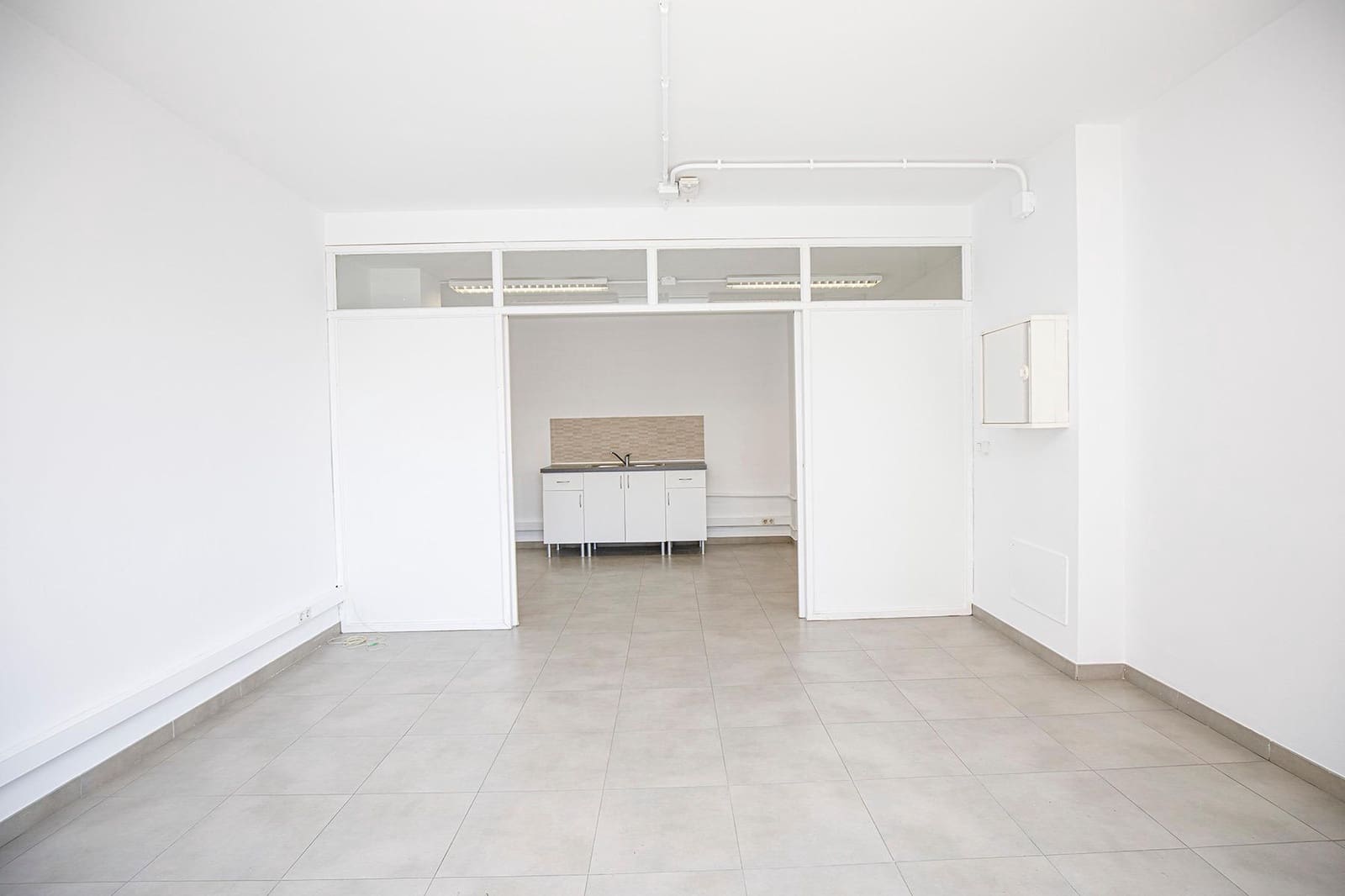 2 bedroom Commercial for rent in Fornells de la Selva - € 650 (Ref: 9483991)