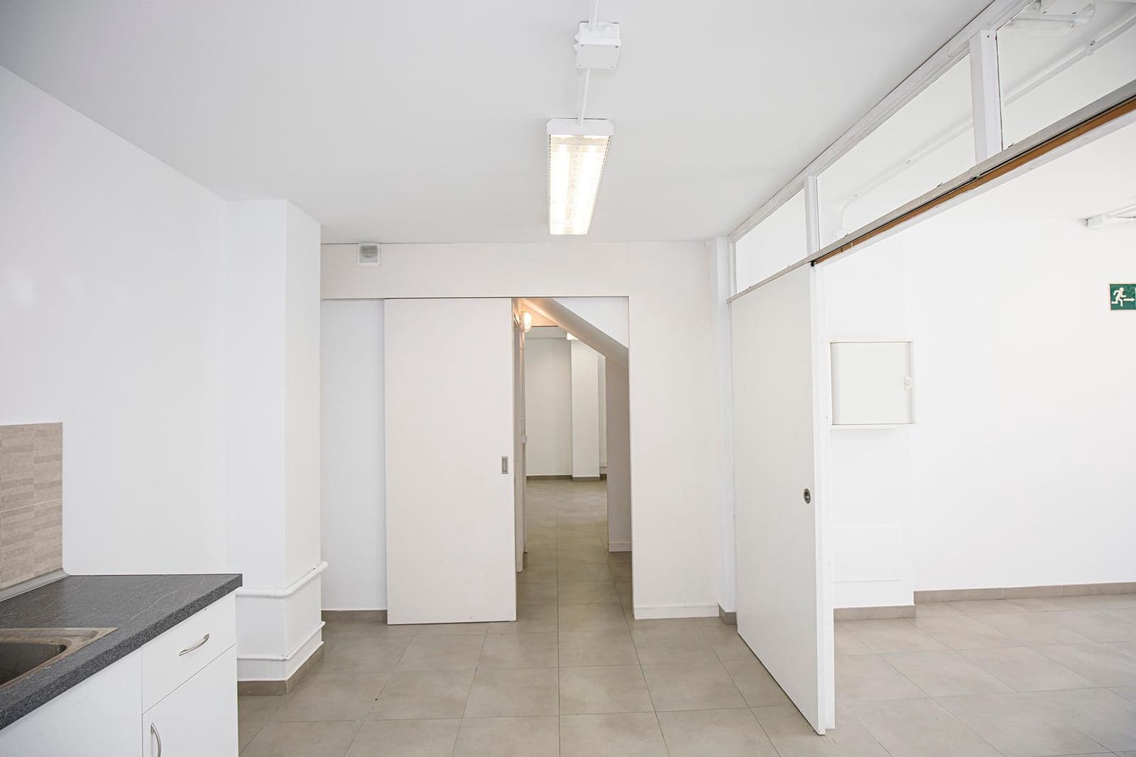 2 bedroom Commercial for rent in Fornells de la Selva - € 650 (Ref: 9483991)