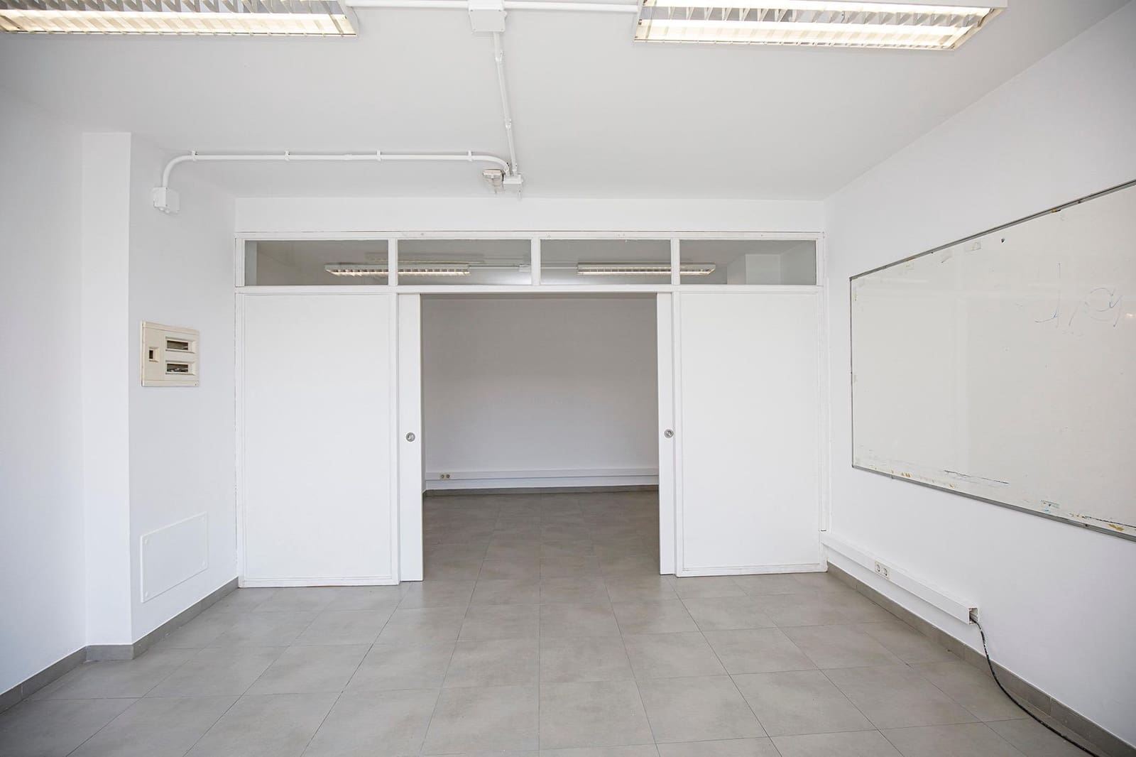 2 bedroom Commercial for rent in Fornells de la Selva - € 650 (Ref: 9483991)