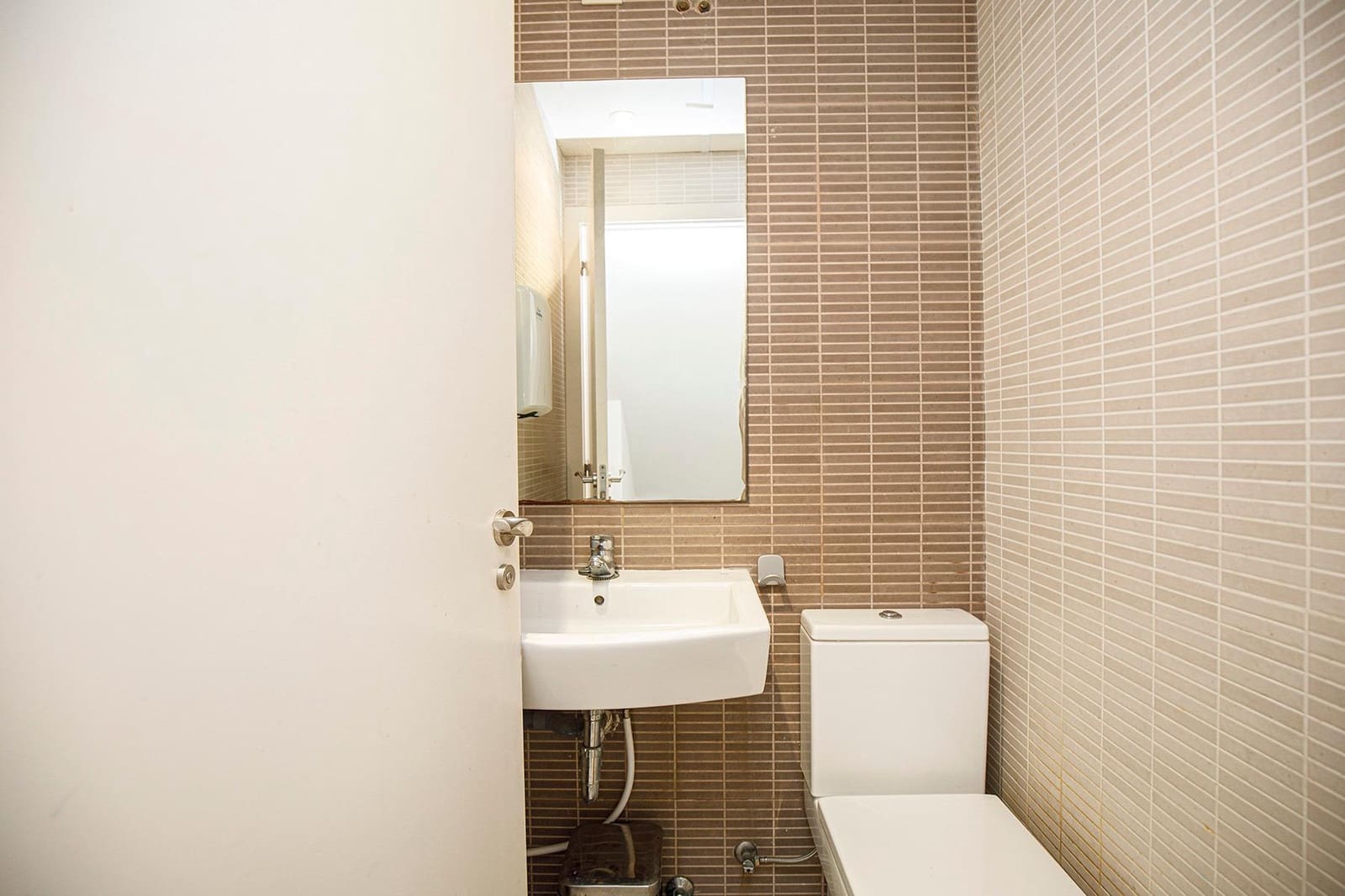 2 bedroom Commercial for rent in Fornells de la Selva - € 650 (Ref: 9483991)