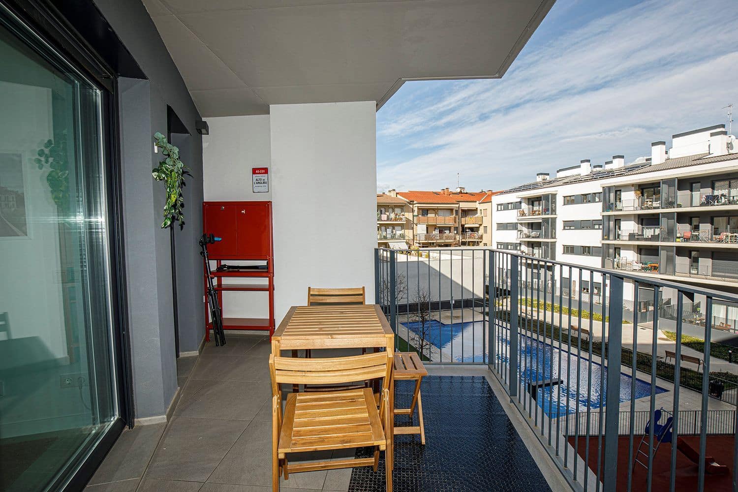 3 bedroom Flat for rent in Girona city with pool - € 2,200 (Ref: 9483992)