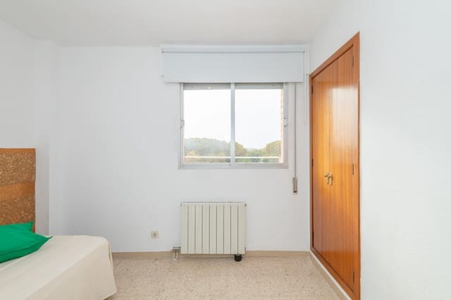 3 sovrum Lägenhet att hyra i Girona stad med garage - 900 € (Ref: 9483993)