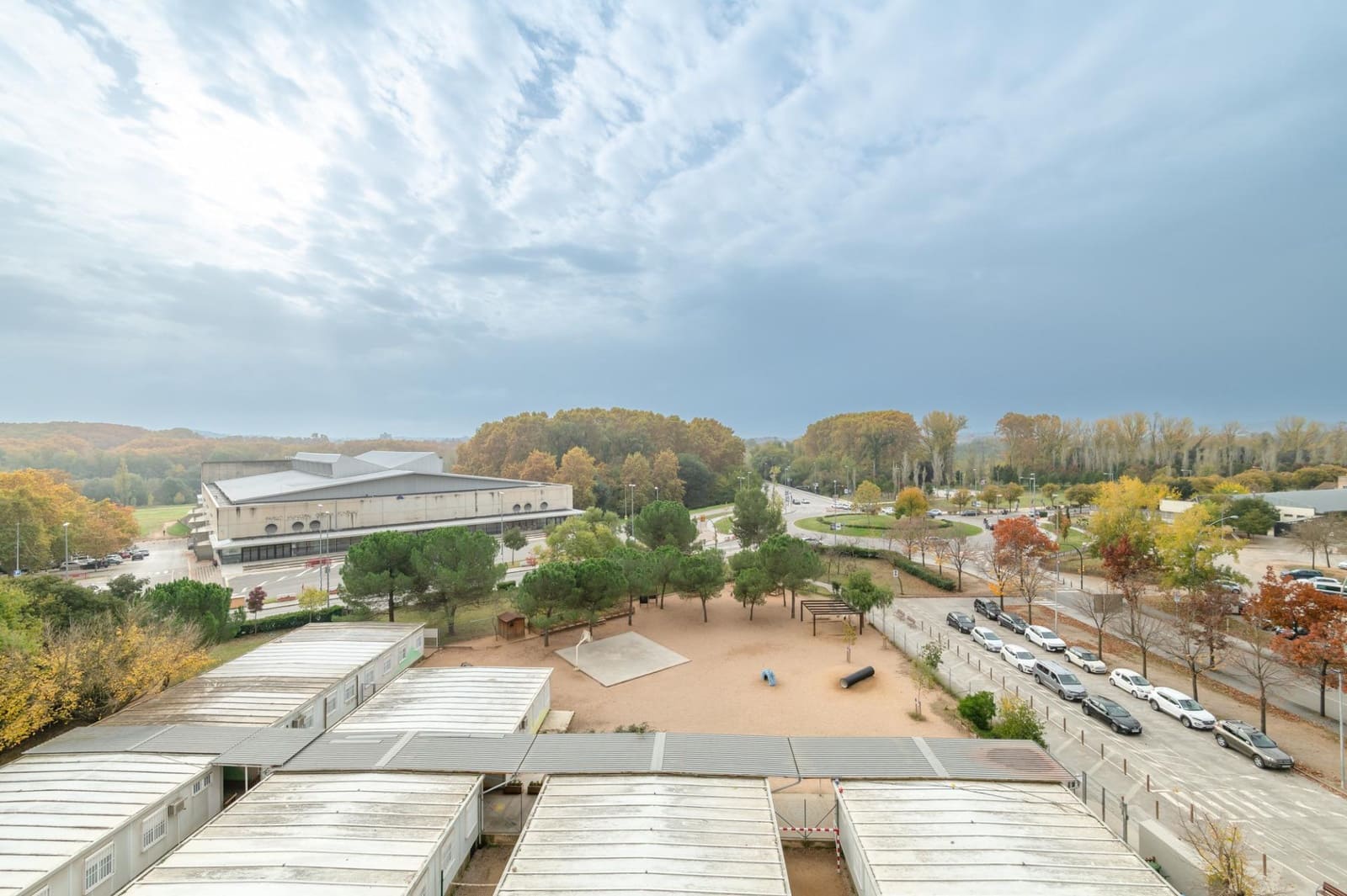 3 bedroom Apartment for rent in Girona city with garage - € 900 (Ref: 9483993)