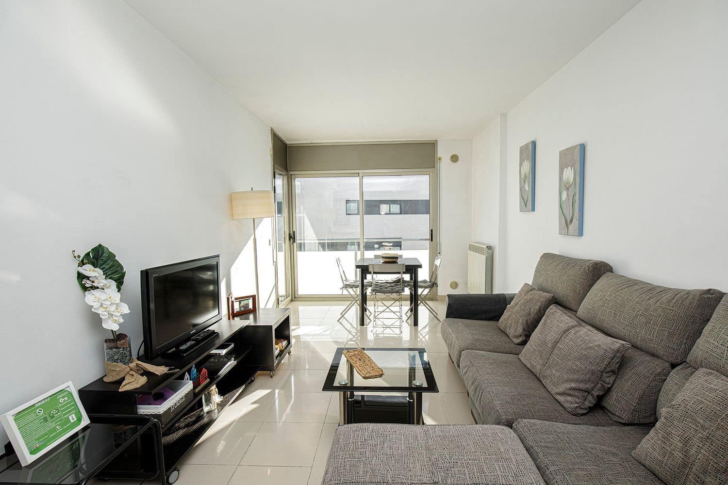 2 bedroom Flat for rent in Girona city with garage - € 1,500 (Ref: 9483995)