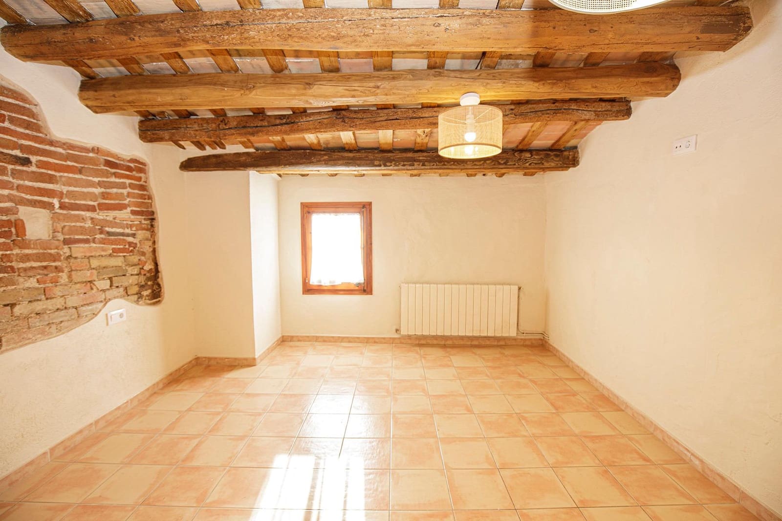 Finca/Casa Rural de 5 habitaciones en Vilobí d'Onyar en alquiler con garaje - 1.900 € (Ref: 9488402)