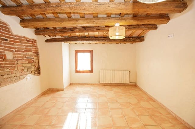 Finca/Casa Rural de 5 habitaciones en Vilobí d'Onyar en alquiler con garaje - 1.900 € (Ref: 9488402)