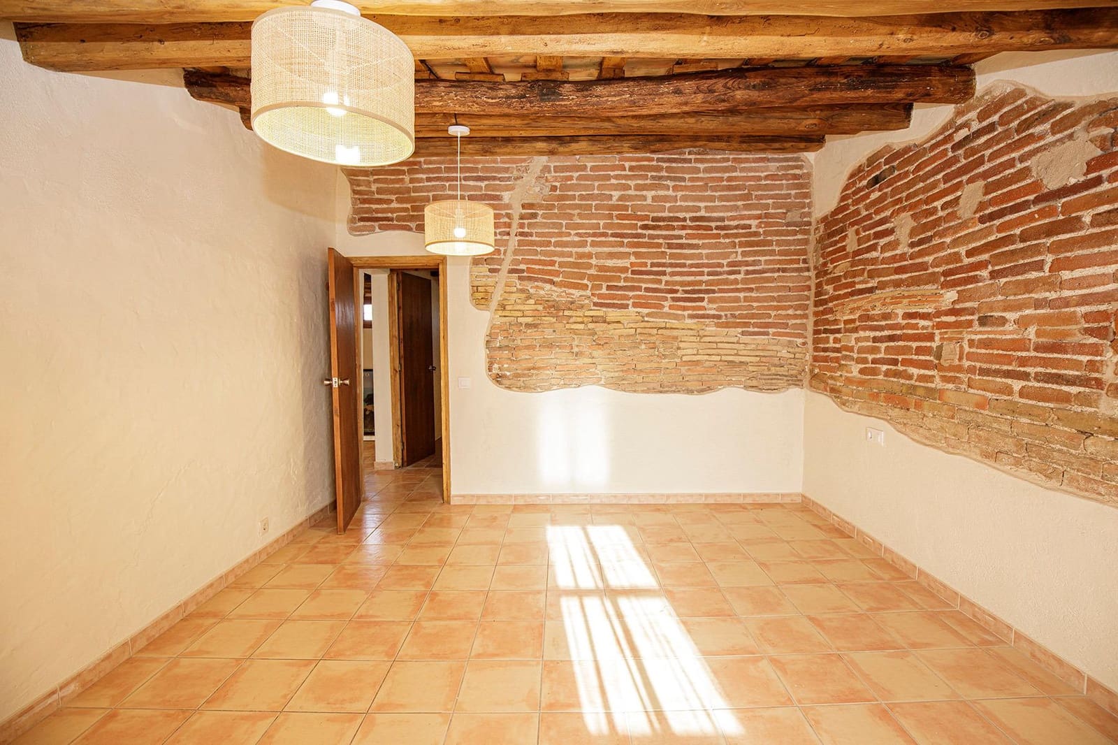 Finca/Casa Rural de 5 habitaciones en Vilobí d'Onyar en alquiler con garaje - 1.900 € (Ref: 9488402)