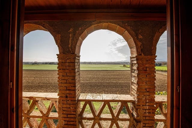 Finca/Casa Rural de 5 habitaciones en Vilobí d'Onyar en alquiler con garaje - 1.900 € (Ref: 9488402)