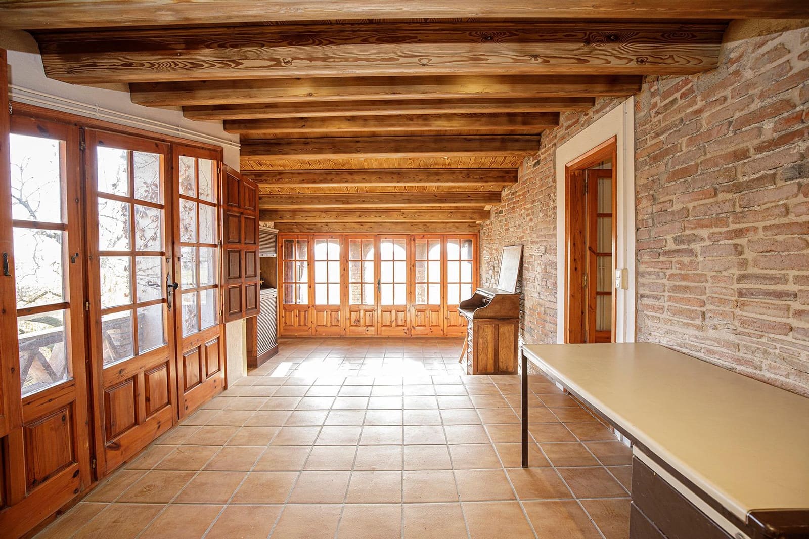 Finca/Casa Rural de 5 habitaciones en Vilobí d'Onyar en alquiler con garaje - 1.900 € (Ref: 9488402)