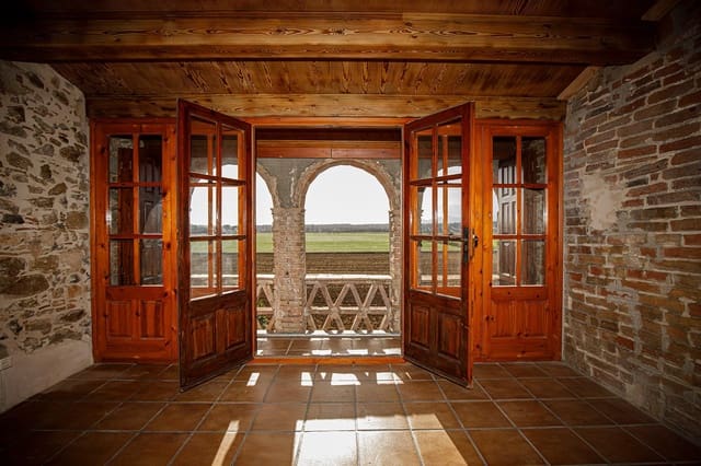 Finca/Casa Rural de 5 habitaciones en Vilobí d'Onyar en alquiler con garaje - 1.900 € (Ref: 9488402)