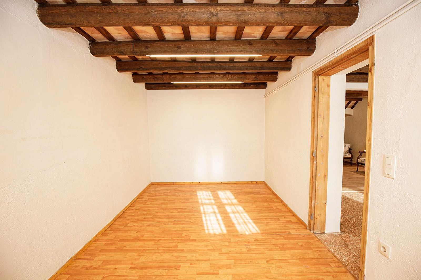 Finca/Casa Rural de 5 habitaciones en Vilobí d'Onyar en alquiler con garaje - 1.900 € (Ref: 9488402)